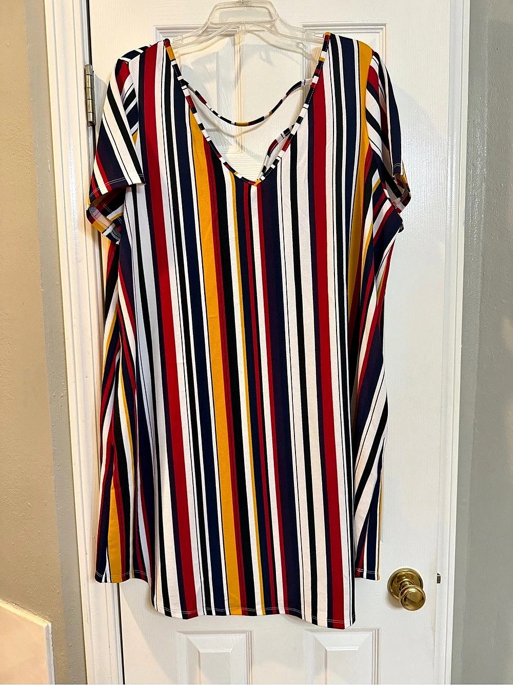 Emery Rose Striped Tunic in White & Black Size 3XL